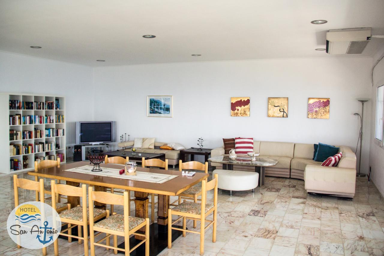 San Antonio Hotel & Apartments Megali Ammos  Exterior photo